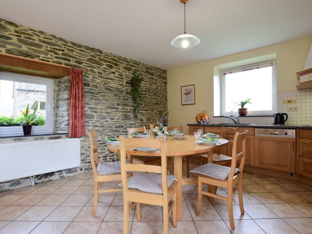 Comfortable Cottage In Neufmoulin With Meadow View Houffalize Buitenkant foto
